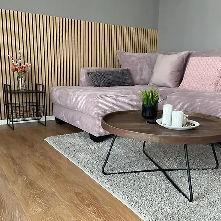 Micasa Ol - Modernes Penthouse - Stellplatz - Kueche - Wlan - Dachterrasse - E Ladesaeule Daire