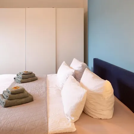 Micasa Ol - Modernes Penthouse - Stellplatz - Kueche - Wlan - Dachterrasse - E Ladesaeule * Oldenburg